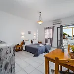 Aroma Azalea Studios&apartments Apartamento