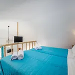 Apartamento Aroma Azalea Studios&apartments Kamári